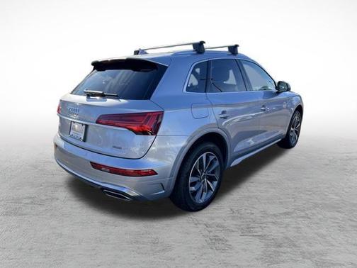2022 Audi Q5 45 S line quattro Premium