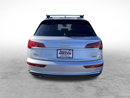 2022 Audi Q5 45 S line quattro Premium