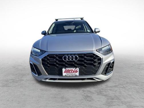 2022 Audi Q5 45 S line quattro Premium