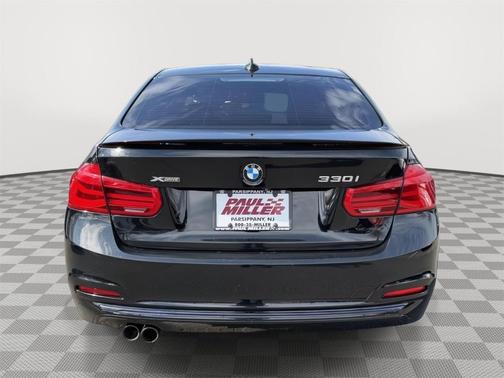 Jet Black 2018 BMW 330 i xDrive