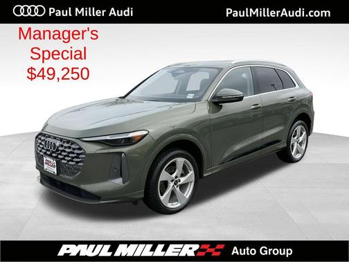 District Green Metallic 2025 Audi Q5 2.0T quattro Premium