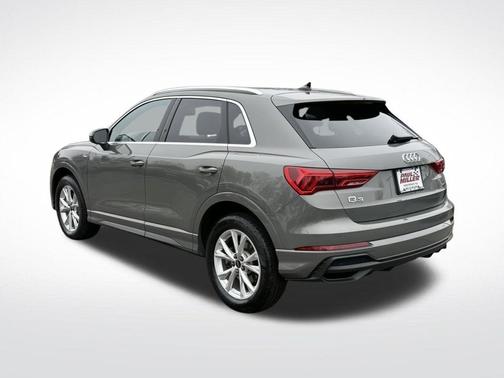 Chronos Gray Metallic 2025 Audi Q3 45 S line Premium
