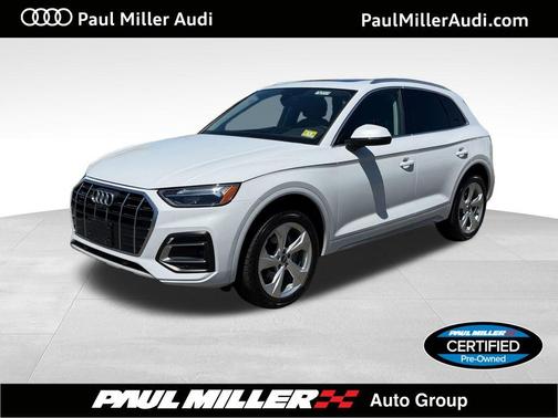Glacier White Metallic 2021 Audi Q5 40 Premium Plus