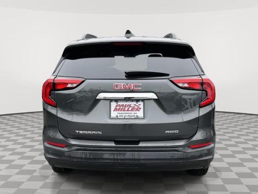 Graphite Gray Metallic 2020 GMC Terrain SLE