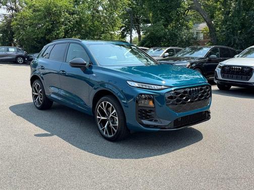 Blue Metallic 2026 Audi Q3 S line