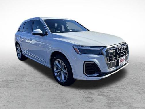 2025 Audi Q7 45 Premium