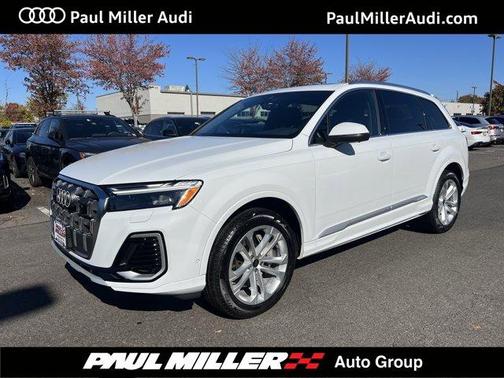 2025 Audi Q7 45 Premium