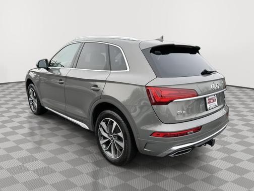 2023 Audi Q5 45 S line Prestige