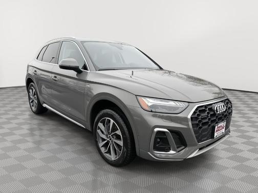 2023 Audi Q5 45 S line Prestige