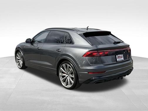 Daytona Gray Pearl 2026 Audi Q8 55 Premium