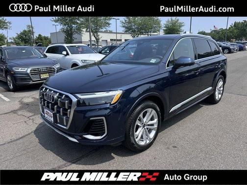2025 Audi Q7 55 Premium Plus