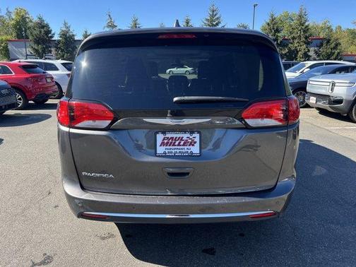 2018 Chrysler Pacifica Touring-L Plus