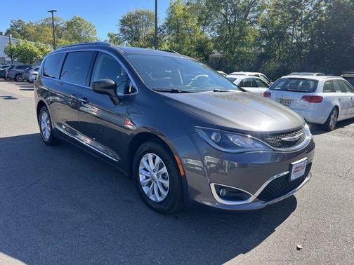 2018 Chrysler Pacifica Touring-L Plus