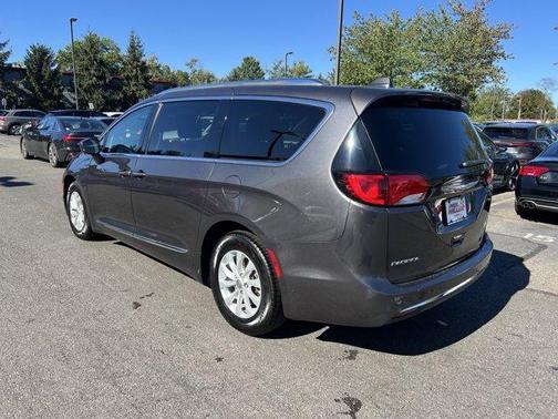 2018 Chrysler Pacifica Touring-L Plus