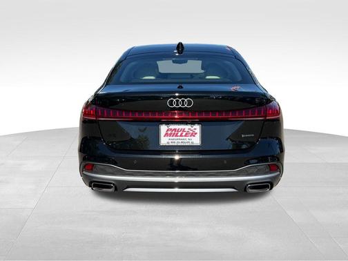Mythos Black Metallic 2026 Audi A5