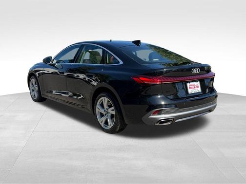 Mythos Black Metallic 2026 Audi A5