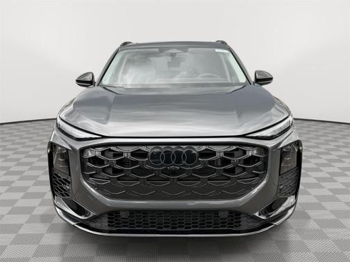 Daytona Gray Pearl 2026 Audi Q3 S line