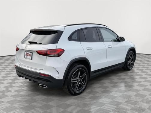 Digital White 2021 Mercedes-Benz GLA 250 Base 4MATIC
