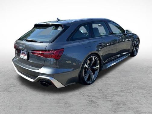 2022 Audi RS 6 Avant 4.0T quattro