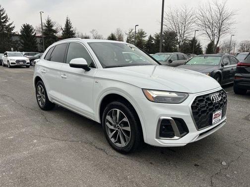 2025 Audi Q5 45 S line quattro Premium