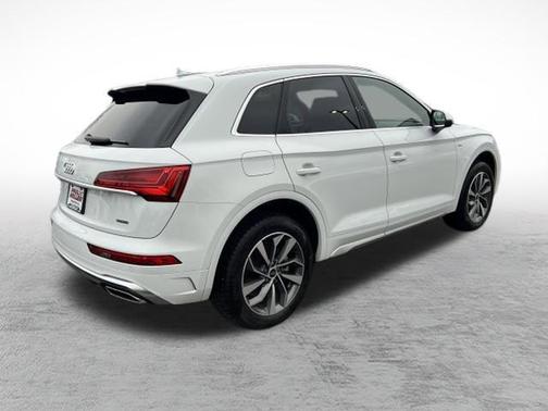 2025 Audi Q5 45 S line quattro Premium