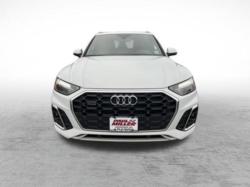 2025 Audi Q5 45 S line quattro Premium