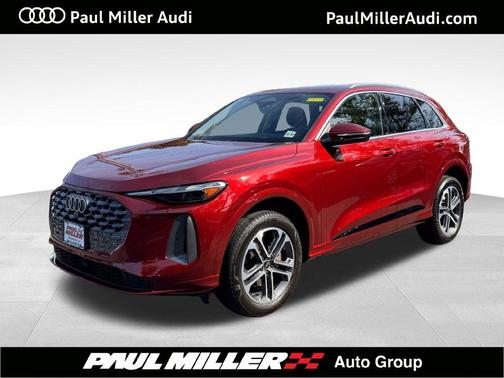 Grenadier Red Metallic 2025 Audi Q5 2.0T quattro Premium