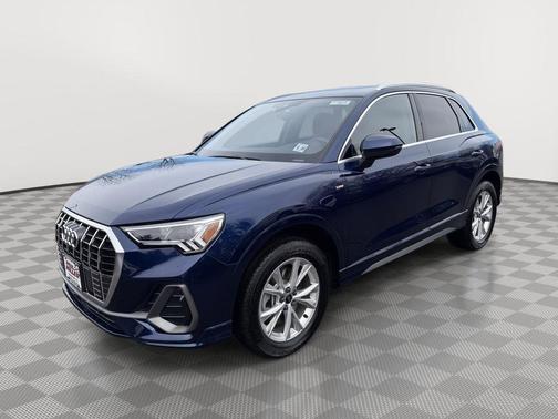 Navarra Blue Metallic 2025 Audi Q3 45 S line Premium