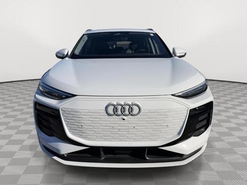 2025 Audi Q6 e-tron Premium