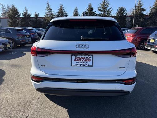 2025 Audi Q6 e-tron Premium