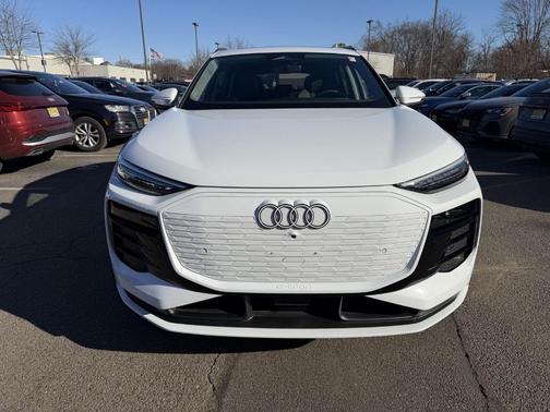 2025 Audi Q6 e-tron Premium