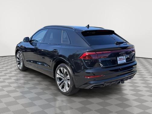 Mythos Black Metallic 2026 Audi Q8 55 Premium