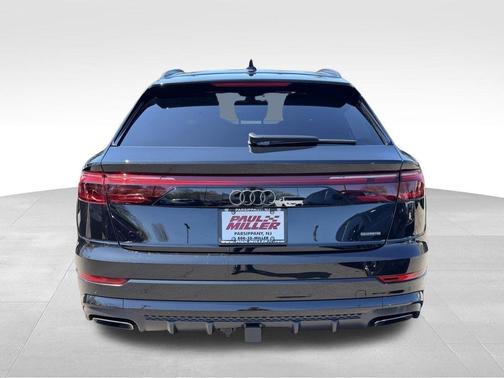 Mythos Black Metallic 2026 Audi Q8 55 Premium