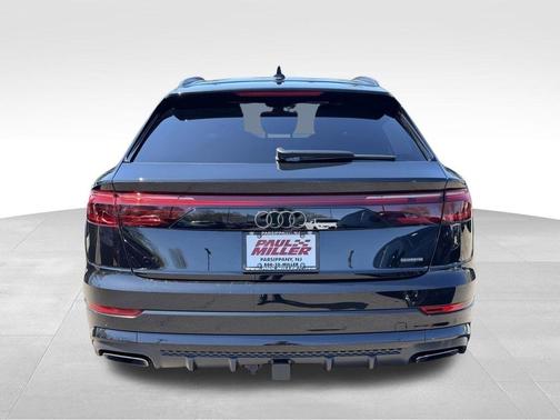 Mythos Black Metallic 2026 Audi Q8 55 Premium