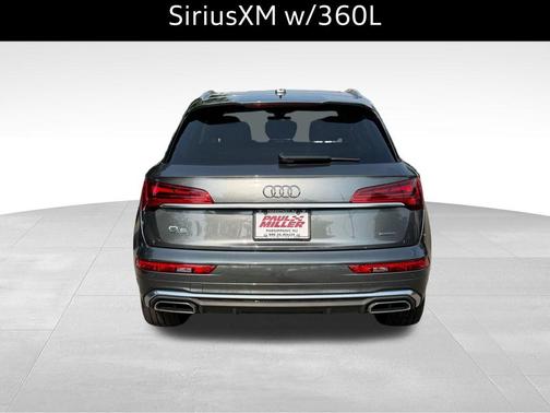 Daytona Gray Pearl Effect 2023 Audi Q5 45 S line quattro Premium
