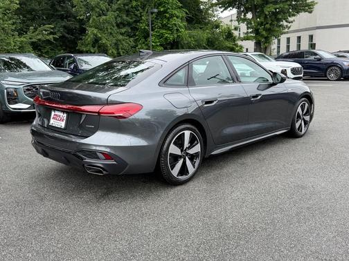 Daytona Gray Pearl 2026 Audi A5