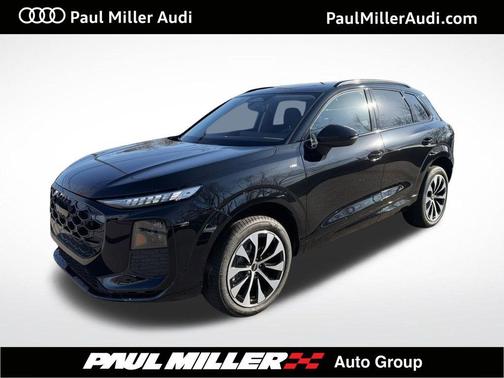 Mythos Black Metallic 2026 Audi Q3 S line