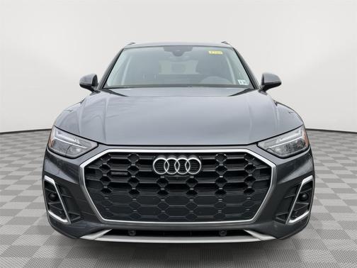 Daytona Gray Pearl Effect 2023 Audi Q5 45 S line Premium Plus