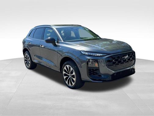 Daytona Gray Pearl 2026 Audi Q3 S line