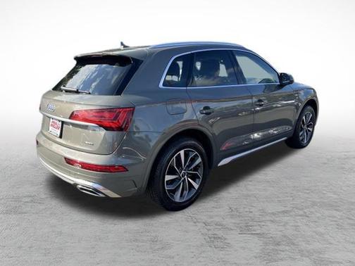 2023 Audi Q5 45 S line quattro Premium
