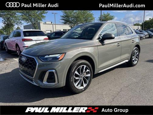 2023 Audi Q5 45 S line quattro Premium