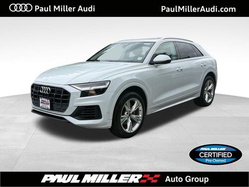 Glacier White Metallic 2022 Audi Q8 55 Premium Plus