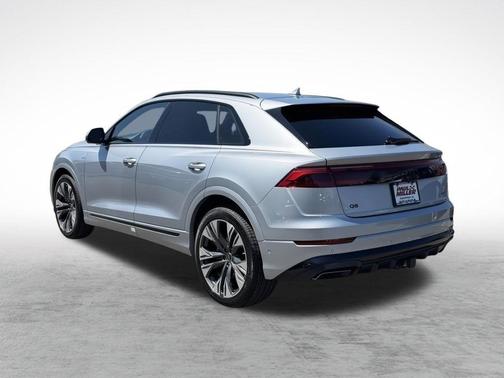 Satellite Silver Metallic 2026 Audi Q8 55 Premium