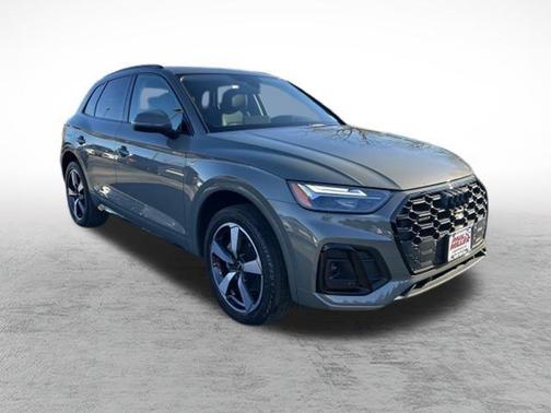 2023 Audi Q5 45 S line quattro Premium