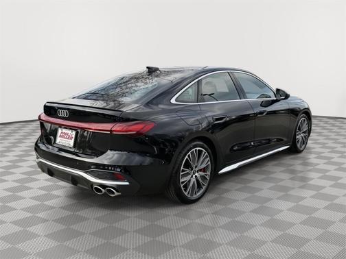 Mythos Black Metallic 2026 Audi S5