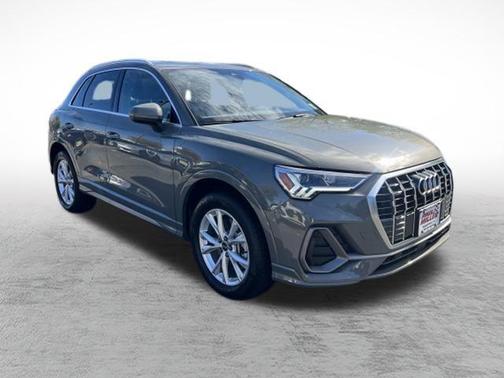 2025 Audi Q3 45 S line Premium