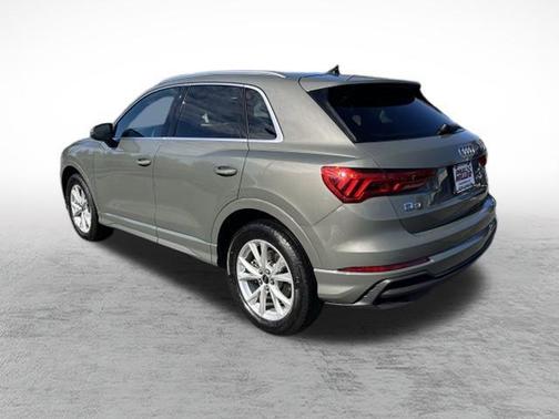 2025 Audi Q3 45 S line Premium