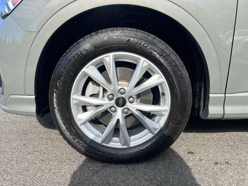 2025 Audi Q3 45 S line Premium