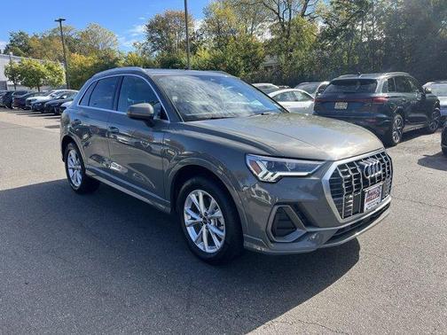 2025 Audi Q3 45 S line Premium
