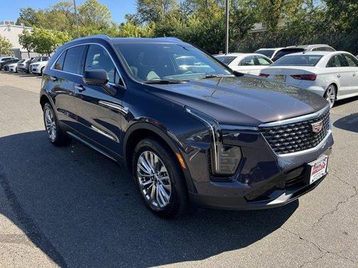 2025 Cadillac XT4 Premium Luxury
